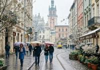 В Україні різко похолодає: дощі, мокрий сніг і заморозки