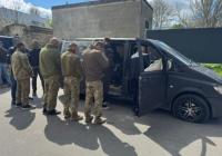 В Одесі затримали групу осіб за викрадення людини: серед фігурантів — четверо працівників ТЦК