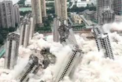 В Китае одновременно снесли 15 небоскребов (фото)