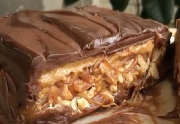 Nastoyashij Tort Snikers Samyj Krutoj Recept Bez Vypechki Video Facenews Ua Novosti Ukrainy