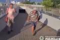 У Києві затримали пенсіонерів за напад на волонтерку (відео)