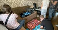 Поліція викрила ботоферму, яка допомагали ворогам зламувати телефони українських воїнів (фото)
