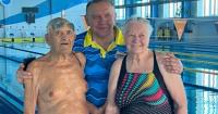 Українські плавці у віці 100 і 85 років встановили світові рекорди з плавання (відео)