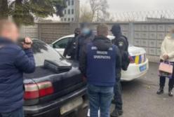 В Кривом Роге сразу 11 полицейских попались на вымогательстве (фото)