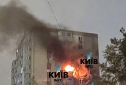 У Києві шахед атакував багатоповерхівку, горять квартири з 17 по 19 поверх (відео)