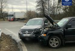 Под Киевом рекордно пьяный водитель устроил ДТП, вылетев на встречку