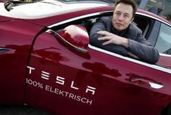  Илон Маск продал 1,6 млн акций Tesla по 6 долларов