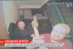 В Киеве мужчина с топором устроил разборки из-за громкой музыки (видео)