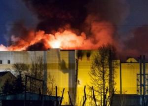 «Наши дети горели, а мы просто наблюдали»: В пожаре в Кемерово погибли не меньше 64 человек
