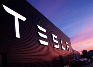 Tesla подорожала на $40 миллиардов за час