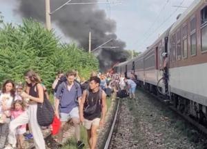 У Словаччині поїзд з українцями зіткнувся з автобусом, є жертви (відео 18+)