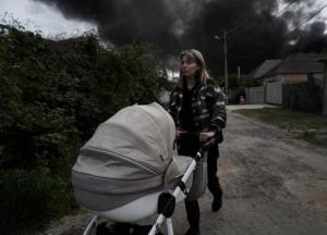 Кількість загиблих і постраждалих у Харкові знову зросла, місто від диму аж чорне (фото)